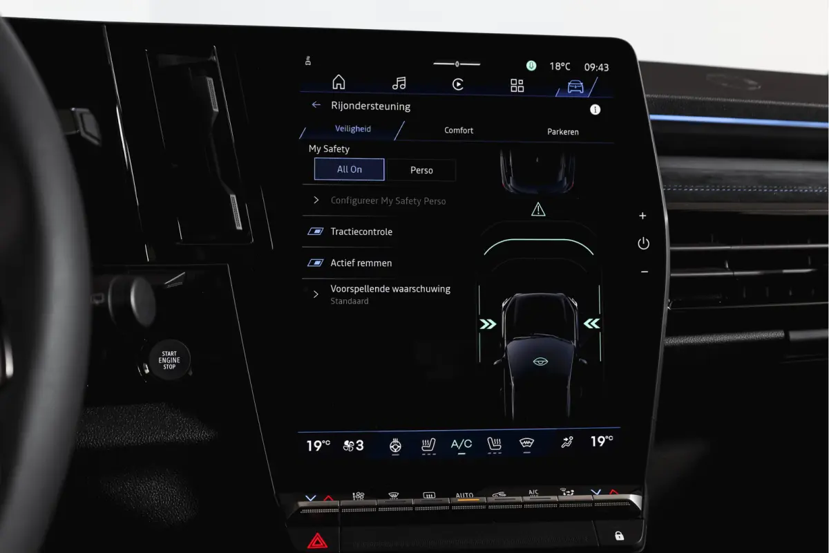 1.2 E-Tech full hybrid 200 esprit Alpine | 360 Camera | Elek. Stoelen | Winterpack | Dig. Cockpit | Adapt. Cruise | PDC | NAV+App. Connect | ECC | LM 20" | 9800