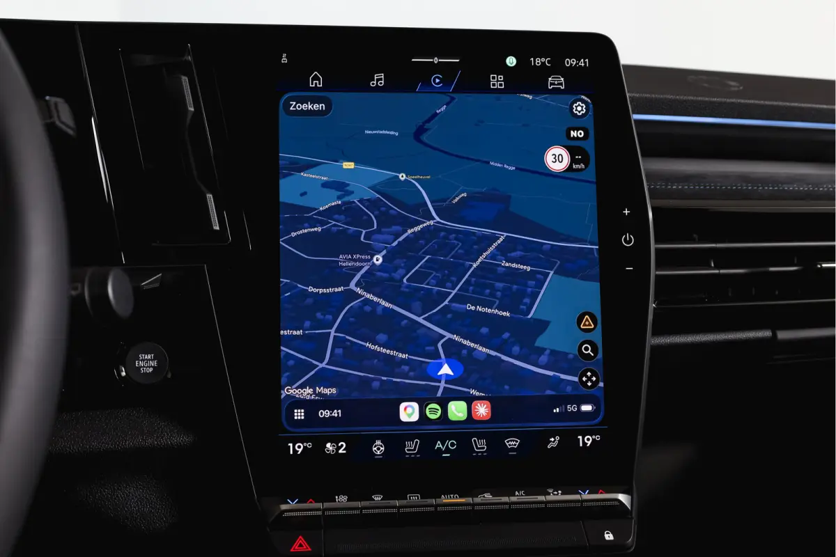 1.2 E-Tech full hybrid 200 esprit Alpine | 360 Camera | Elek. Stoelen | Winterpack | Dig. Cockpit | Adapt. Cruise | PDC | NAV+App. Connect | ECC | LM 20" | 9800