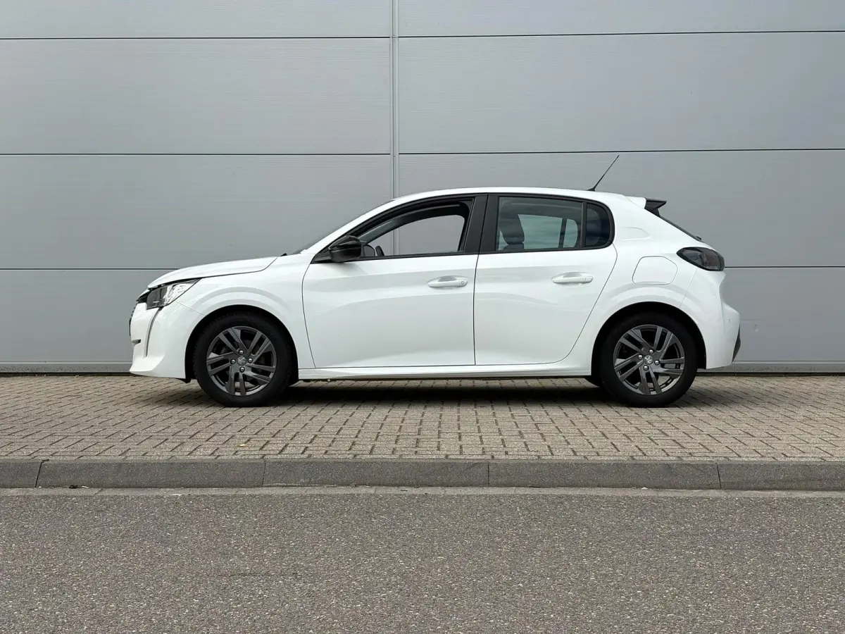 1.2 PureTech Active Pack | Cruise Control | Navigatie | Parkeerhulp | Apple CarPlay/Android Auto