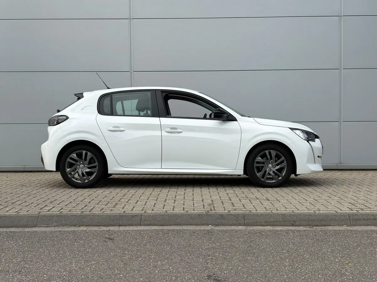 1.2 PureTech Active Pack | Cruise Control | Navigatie | Parkeerhulp | Apple CarPlay/Android Auto