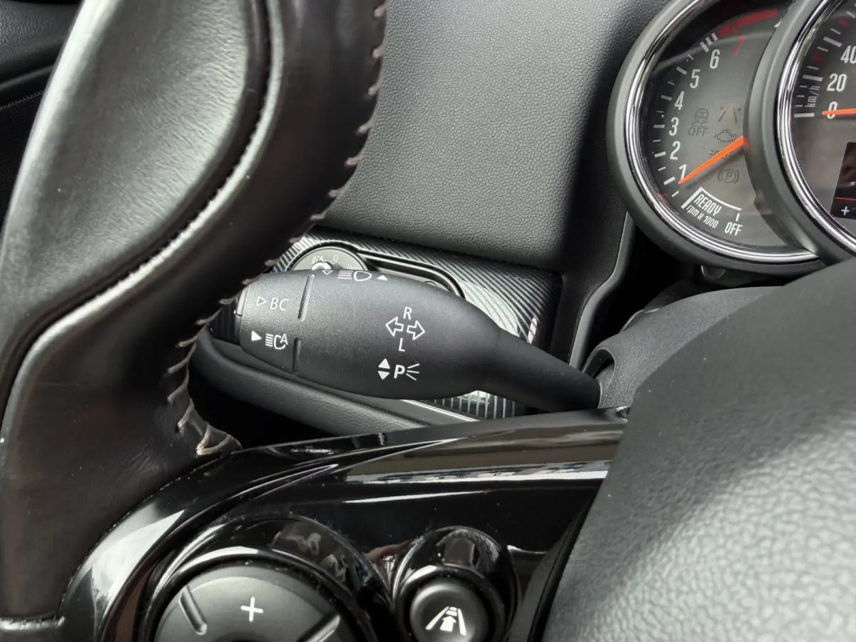2.0 Cooper S Chili / Automaat / Pano / Leder / Keyless / LED / Head- up /