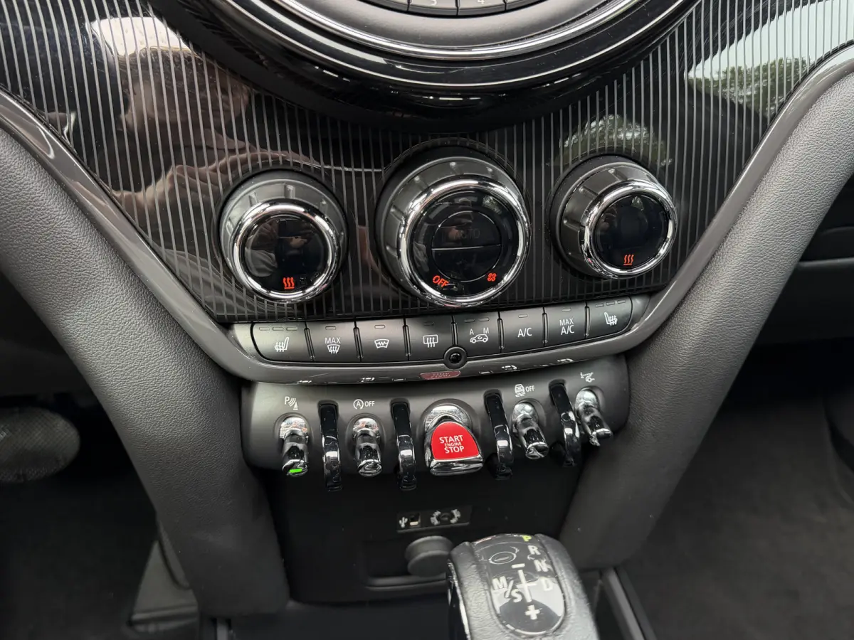 2.0 Cooper S Chili / Automaat / Pano / Leder / Keyless / LED / Head- up /