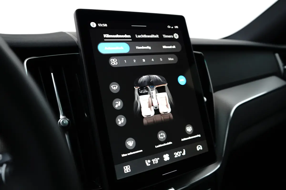 T6 Plus dark black edition 2026 Luchtvering | Head up Display | Panoramadak | Achterbank verwarmd | Apple Carplay/Android Auto|telefoonintegratie premium | Audio installatie premium
