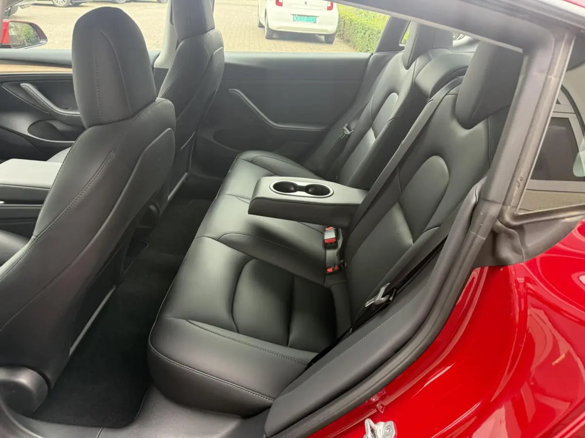 Standard RWD Plus 60 kWh 36.000KM! SOH 92.7% *ALL-IN PRIJS*