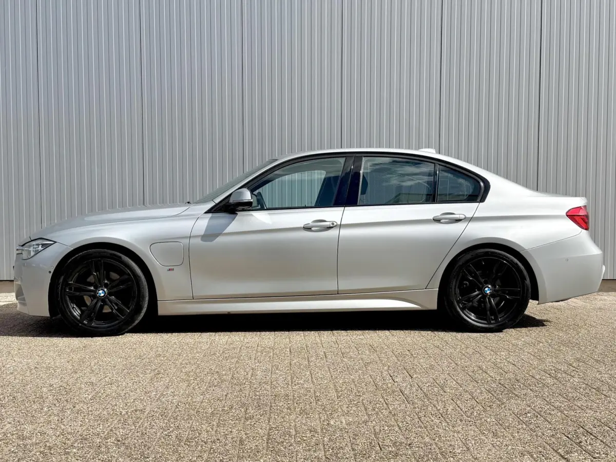 330e M Sport | HUD | Carplay | Leder | LED