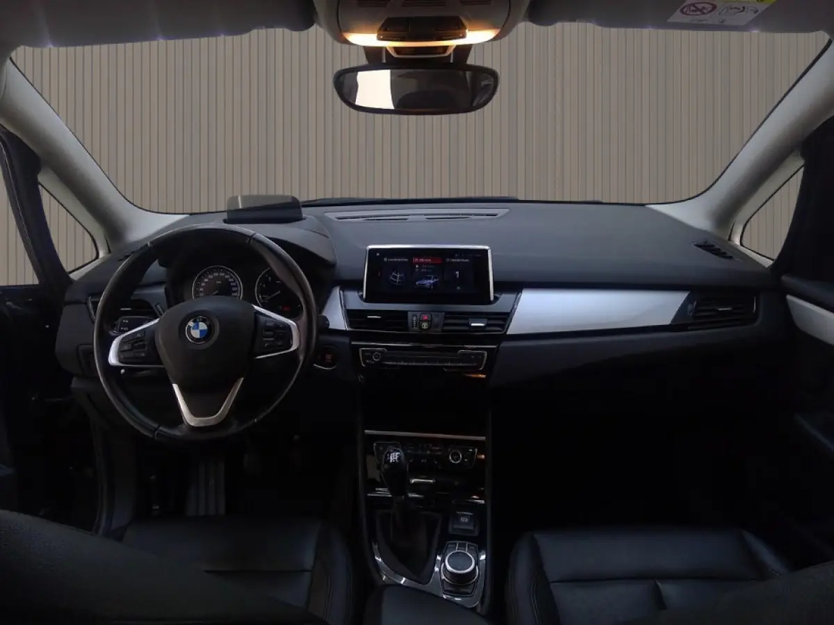216i 7p. Business Edition Plus 1e-Eig. & Keurig-Onderh. BOVAG-Garantie. NL-Auto.