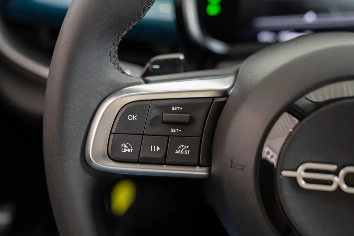 1.2 Hybrid Urban | Stoelverwarming | Camera | Navigatie | Climate Controle | Apple Carplay & Android Auto | Parkeersensoren |