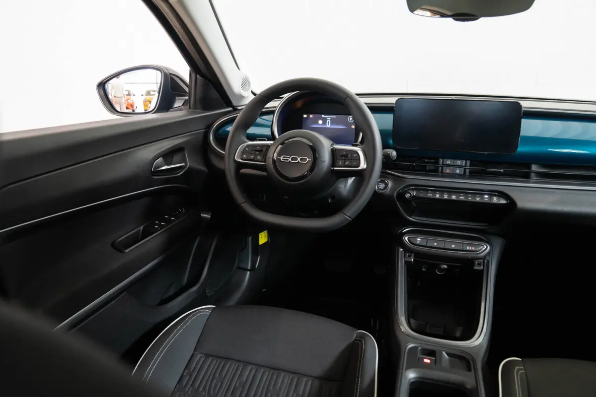 1.2 Hybrid Urban | Stoelverwarming | Camera | Navigatie | Climate Controle | Apple Carplay & Android Auto | Parkeersensoren |