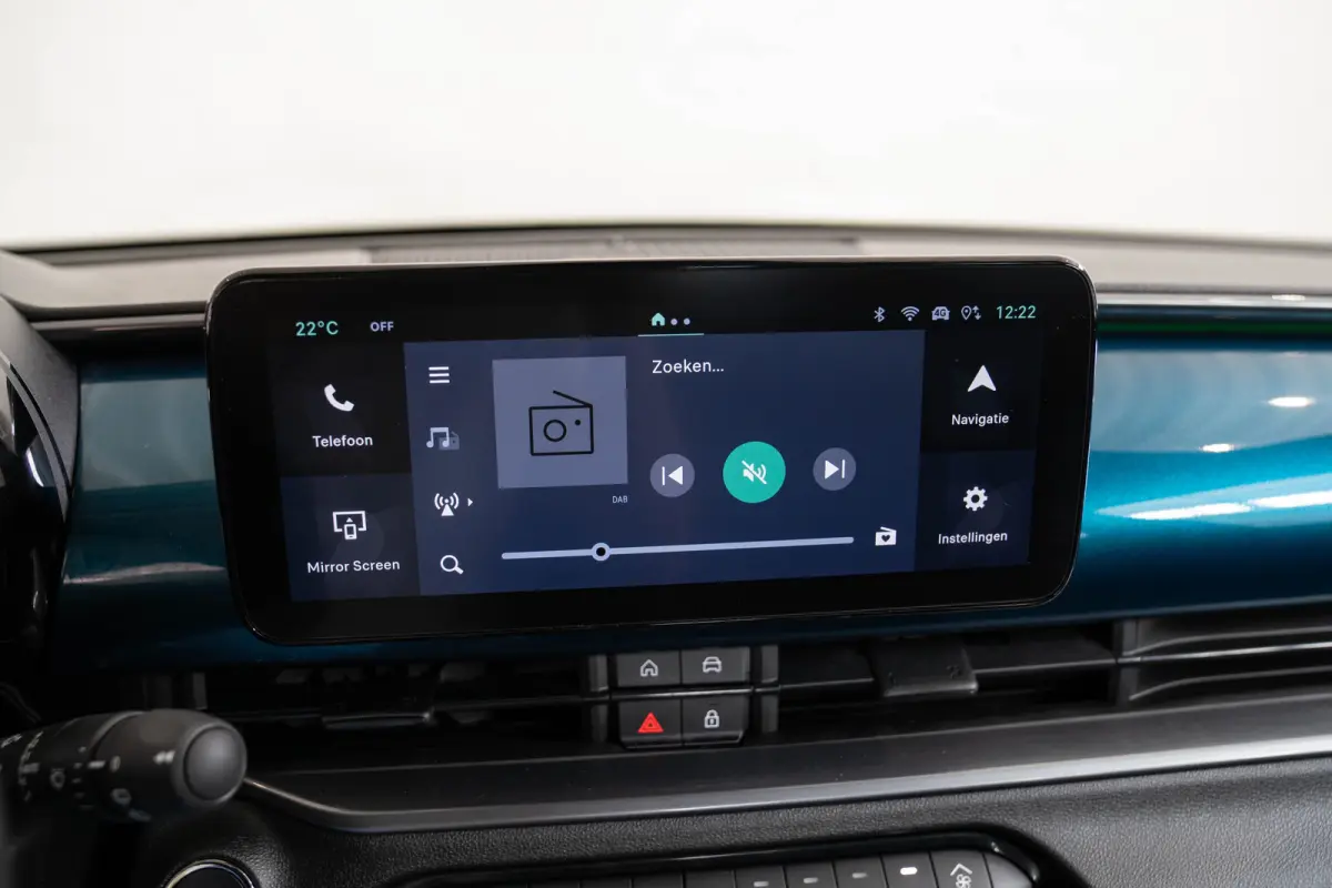 1.2 Hybrid Urban | Stoelverwarming | Camera | Navigatie | Climate Controle | Apple Carplay & Android Auto | Parkeersensoren |