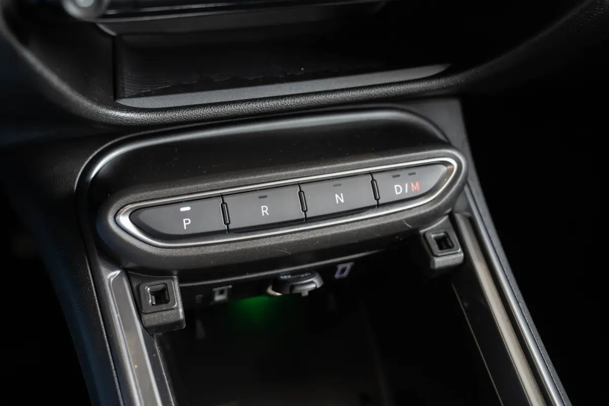 1.2 Hybrid Urban | Stoelverwarming | Camera | Navigatie | Climate Controle | Apple Carplay & Android Auto | Parkeersensoren |