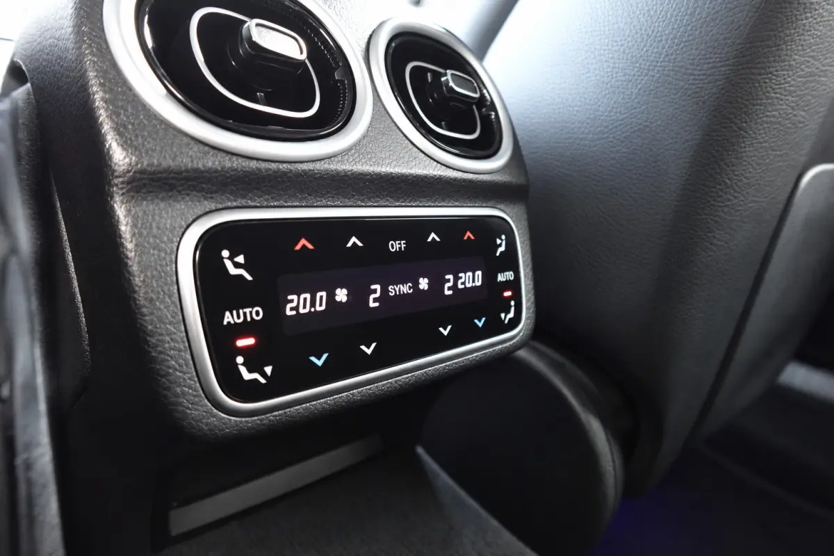 200 AMG Line PANO KEYLESS CAM