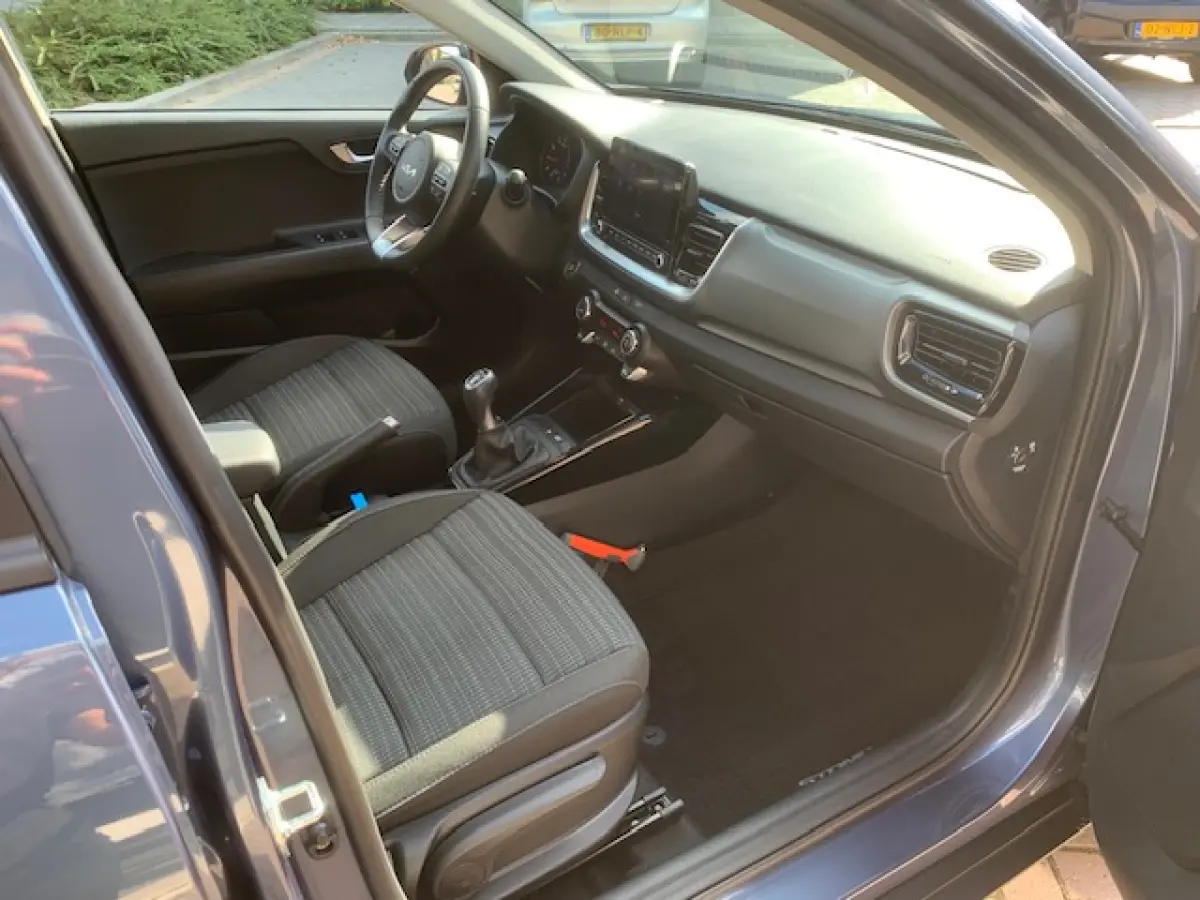 1.0 T-GDi MHEV DynamicPlusLine, navigatie, camera .