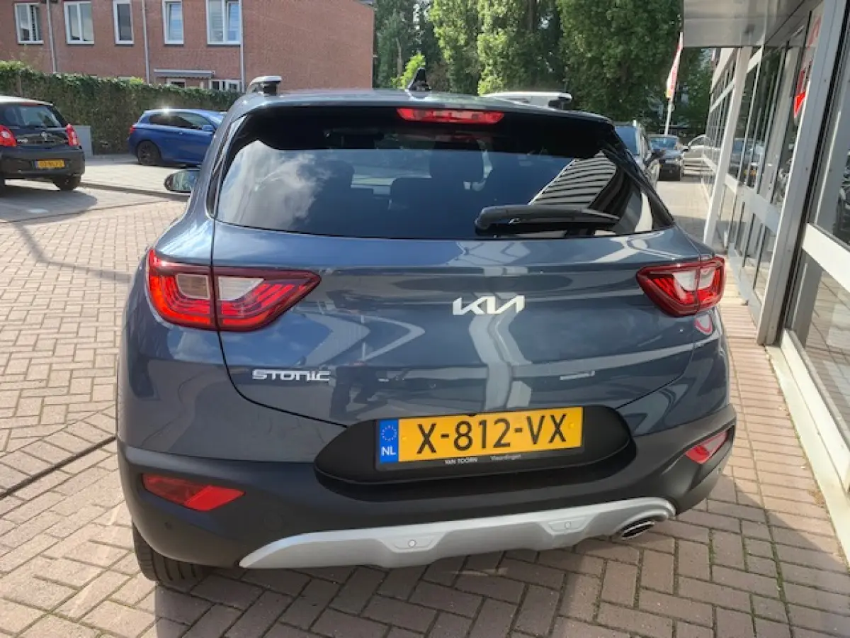 1.0 T-GDi MHEV DynamicPlusLine, navigatie, camera .