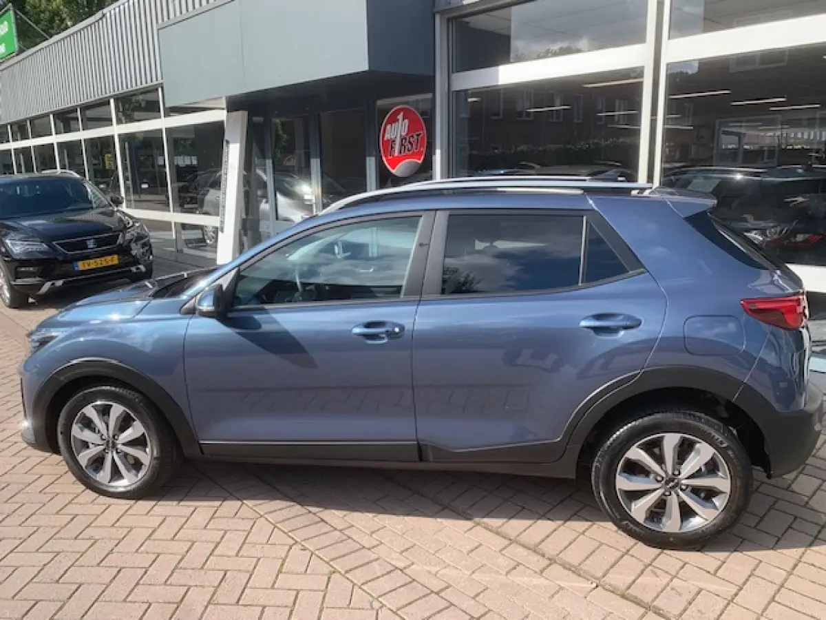 1.0 T-GDi MHEV DynamicPlusLine, navigatie, camera .