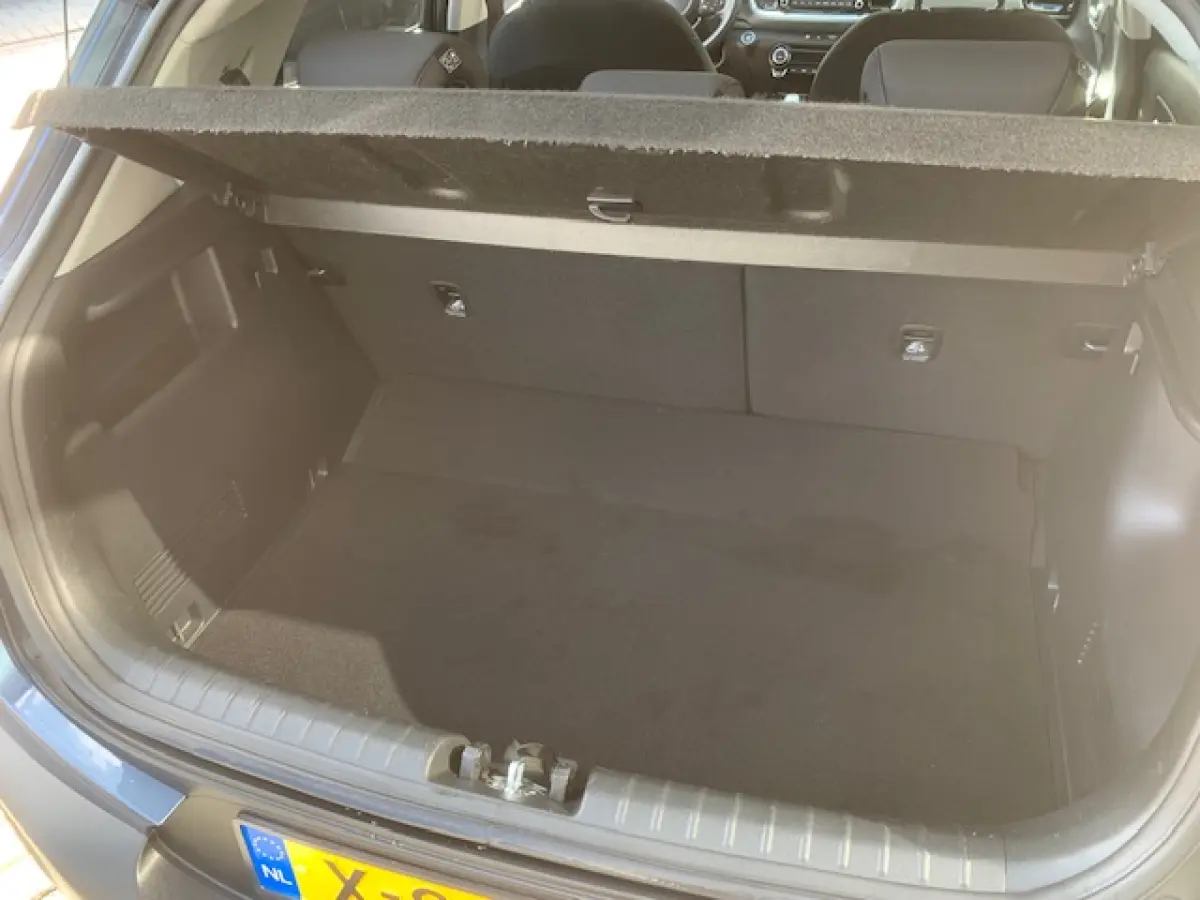 1.0 T-GDi MHEV DynamicPlusLine, navigatie, camera .