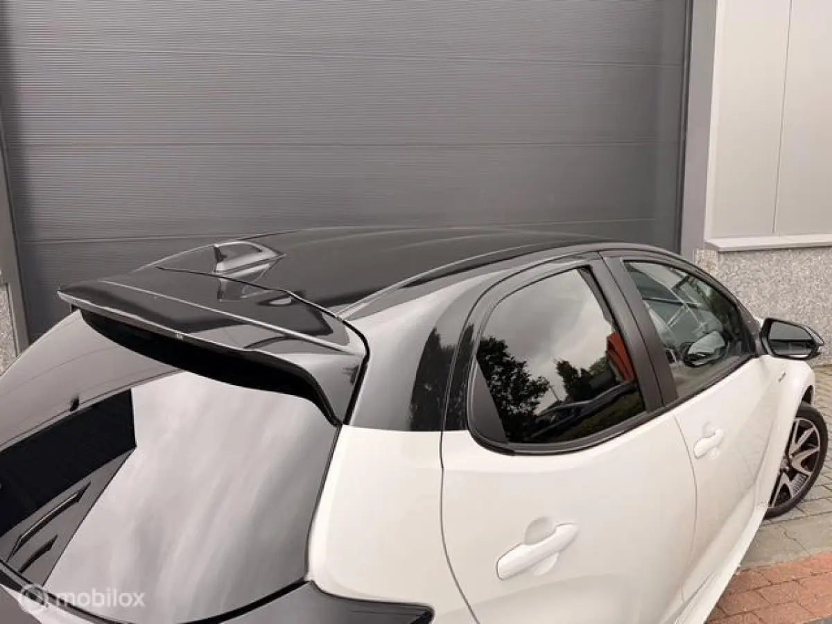 1.5 Hybrid Launch Edit HUD PDC Keyless Garantie