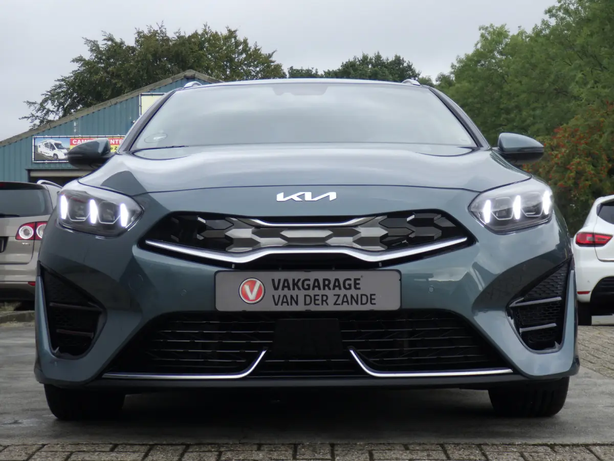 1.6 GDI PHEV AUT, ExecutiveLine, Plug-In, Camera, Carplay, Cruise!