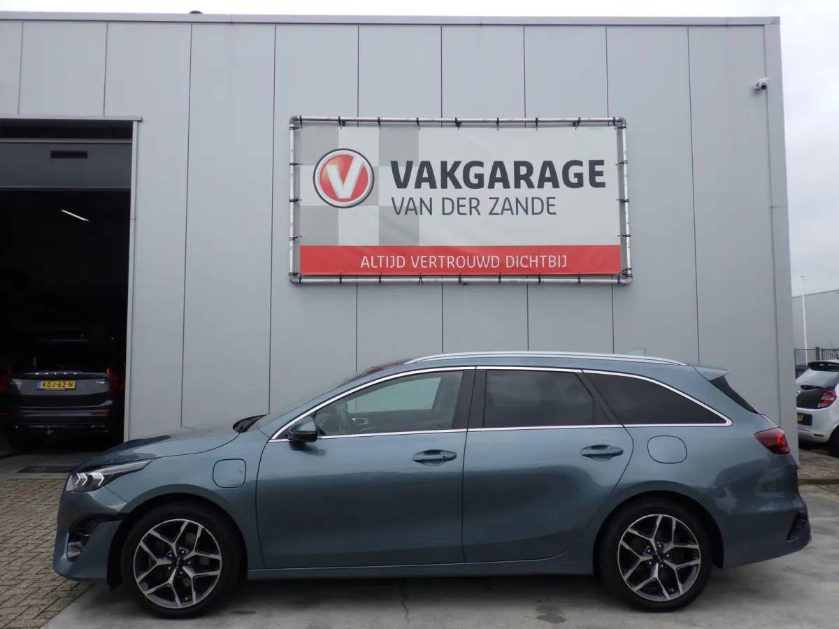 1.6 GDI PHEV AUT, ExecutiveLine, Plug-In, Camera, Carplay, Cruise!