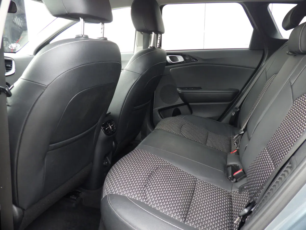 1.6 GDI PHEV AUT, ExecutiveLine, Plug-In, Camera, Carplay, Cruise!