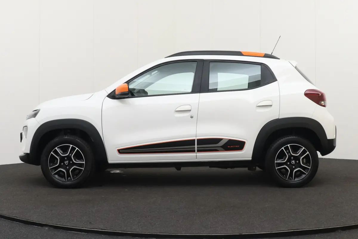Comfort Plus 27 kWh Leder Carplay Navi 14'LMV DAB  #