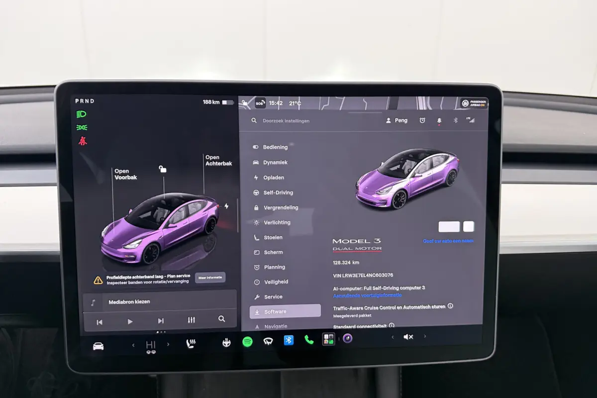 Performance AWD 75 kWh (90% SOH) 463 PK 20'LMV Pano-Dak FSD