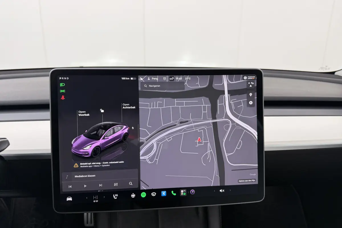 Performance AWD 75 kWh (90% SOH) 463 PK 20'LMV Pano-Dak FSD