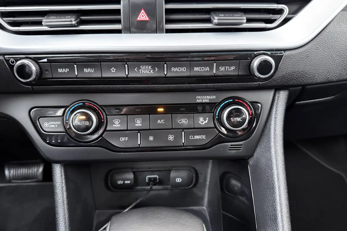 1.6 Aut. GDi Hybrid DynamicLine Half-Leder Camera Adapt.Cruise LED