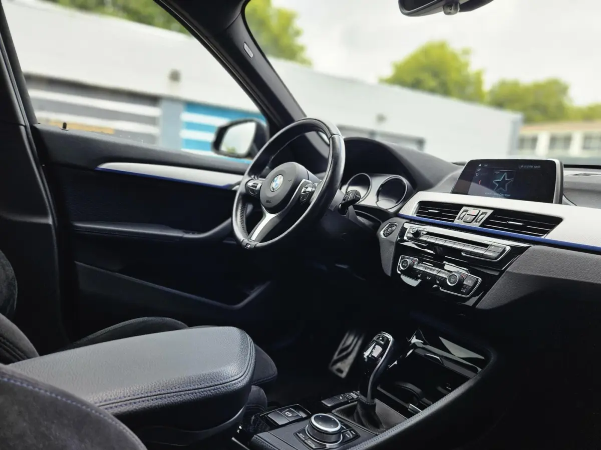 sDrive20i High Executive Edition M pakket