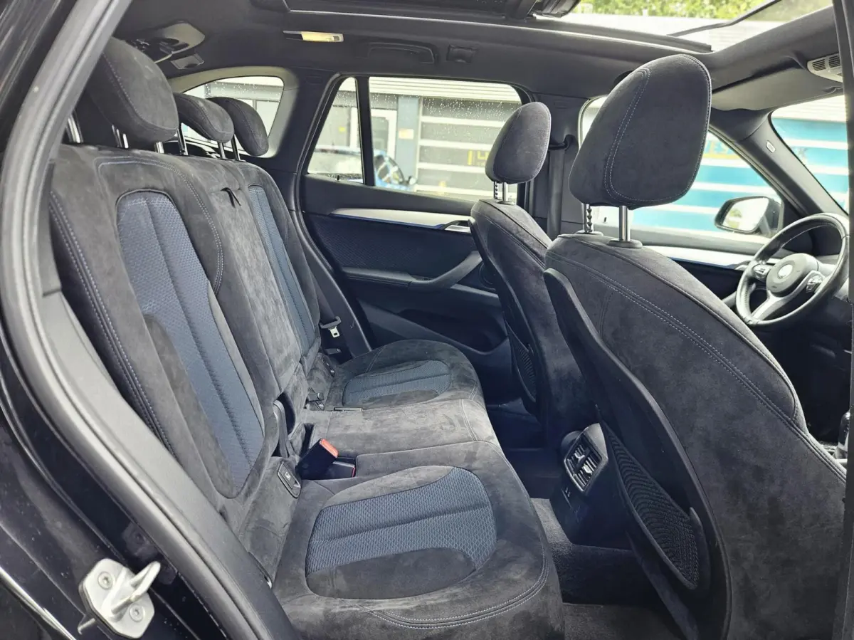 sDrive20i High Executive Edition M pakket