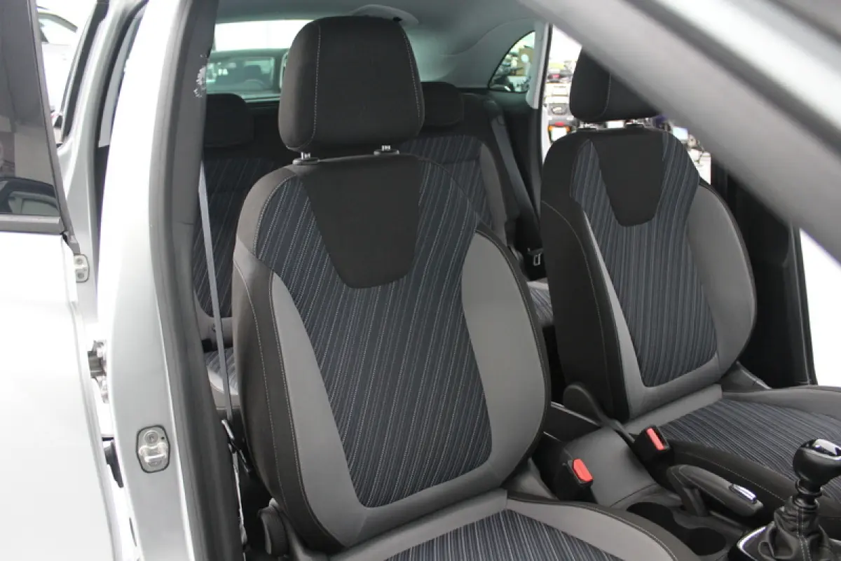 1.2 Turbo 120 Jaar Edition 111PK, RIJKLAAR | CAMERA | NAVIGATIE | CARPLAY | CRUISE | PARKEERSENSOREN