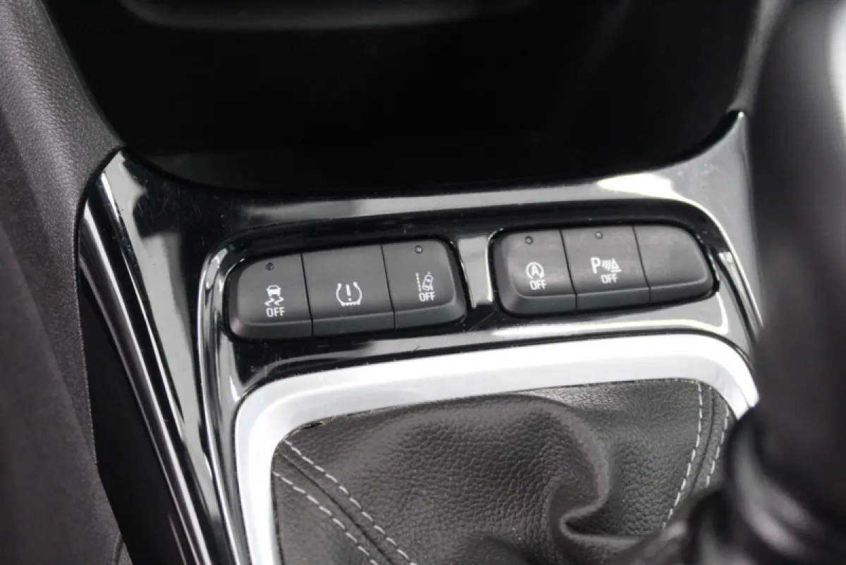 1.2 Turbo 120 Jaar Edition 111PK, RIJKLAAR | CAMERA | NAVIGATIE | CARPLAY | CRUISE | PARKEERSENSOREN