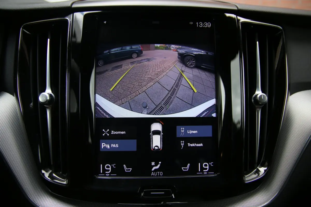 2.0 B5 AWD R-Design