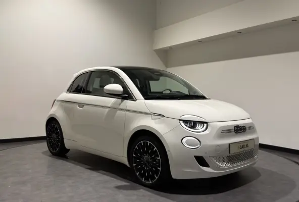 3+1 La Prima 42 kWh | SOH 95,8% | Luxe Leder | Keyless | ACC