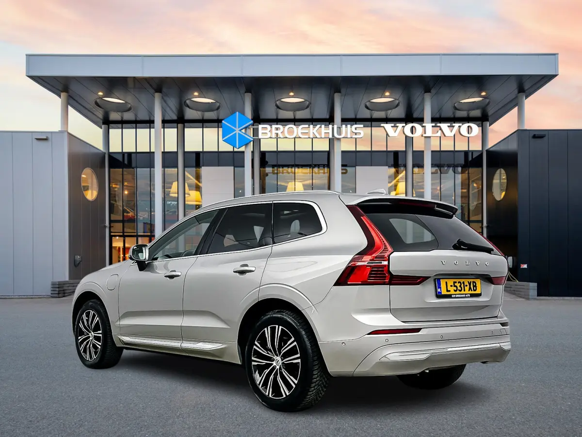 T6 Recharge Inscription | 19" | Panoramadak | Head-Up | 360 Camera | Full LED | Harman Kardon | Elektr. verst. Stoelen | Adaptieve Cruise | BLIS | Stoel/Stuurverwarming