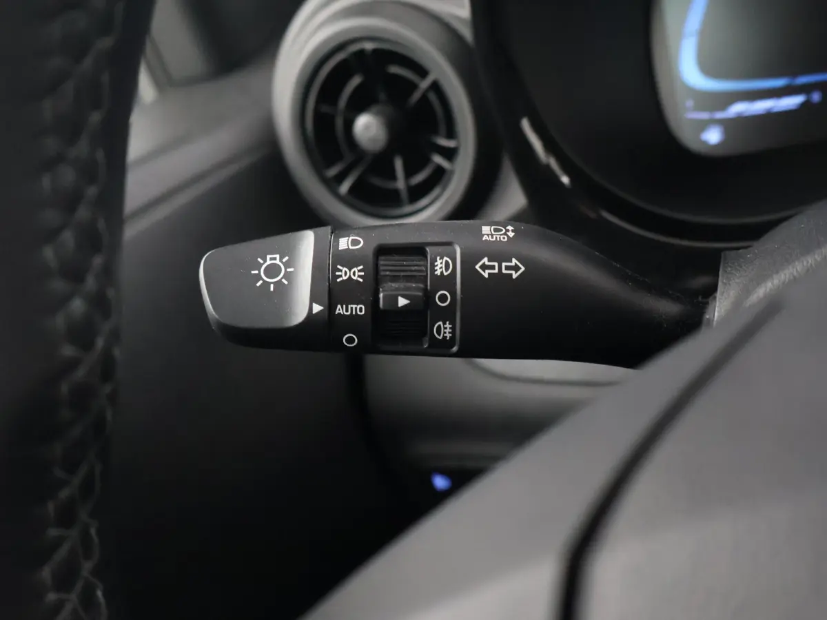 1.0 COMFORT + APPLE CARPLAY | DAB | AIRCO | DIGITALE COCKPIT | CRUISE CONTROL