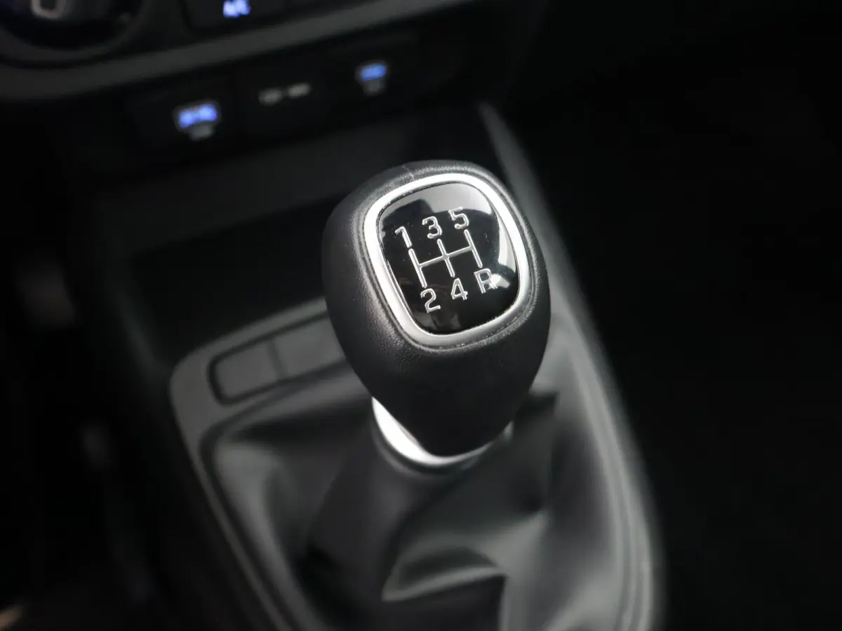 1.0 COMFORT + APPLE CARPLAY | DAB | AIRCO | DIGITALE COCKPIT | CRUISE CONTROL