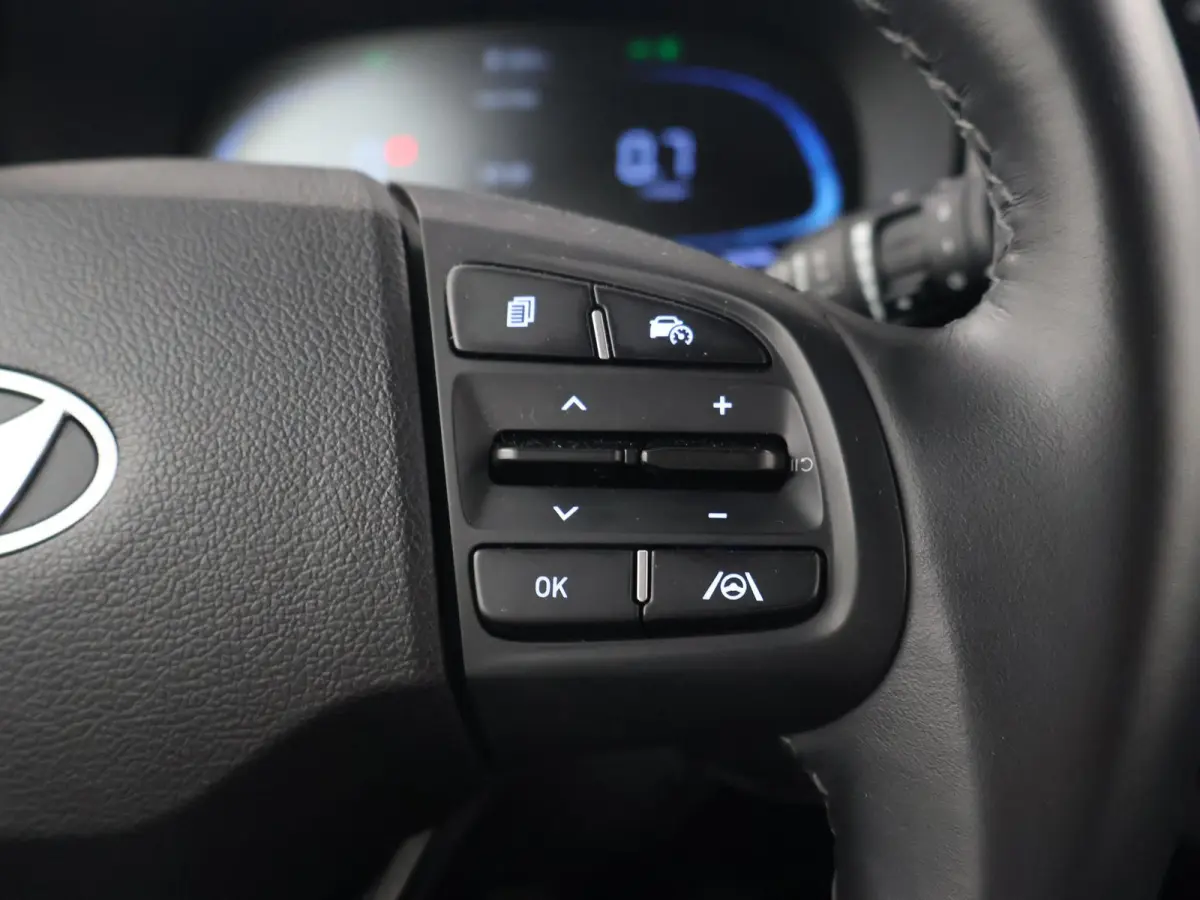1.0 COMFORT + APPLE CARPLAY | DAB | AIRCO | DIGITALE COCKPIT | CRUISE CONTROL