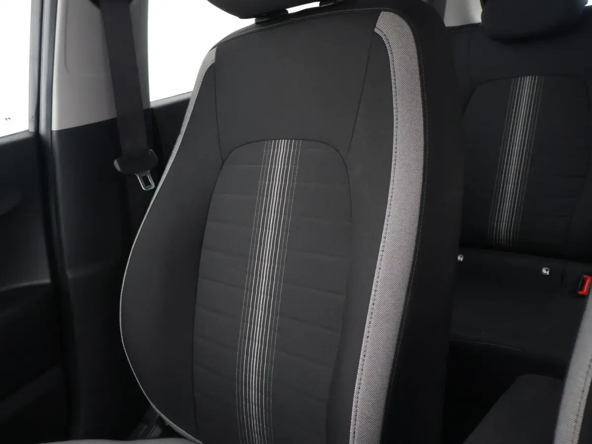 1.0 COMFORT + APPLE CARPLAY | DAB | AIRCO | DIGITALE COCKPIT | CRUISE CONTROL