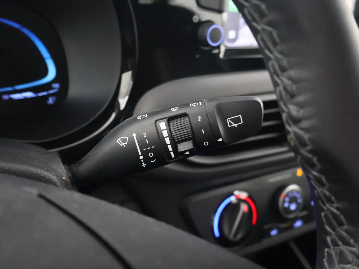 1.0 COMFORT + APPLE CARPLAY | DAB | AIRCO | DIGITALE COCKPIT | CRUISE CONTROL