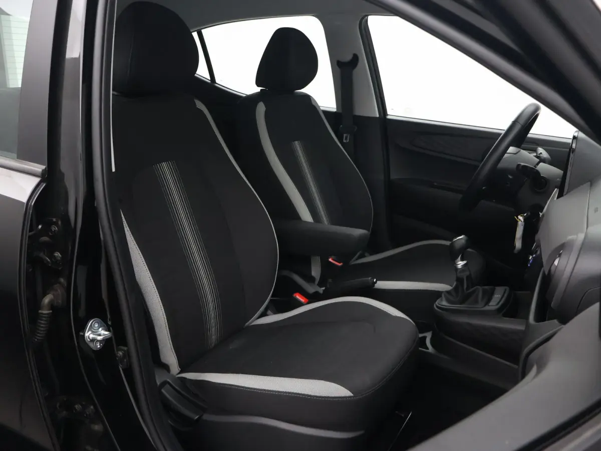 1.0 COMFORT + APPLE CARPLAY | DAB | AIRCO | DIGITALE COCKPIT | CRUISE CONTROL
