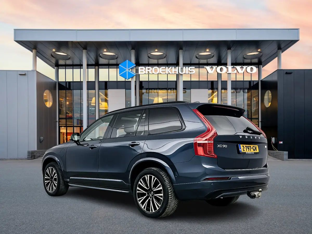 T8 Ultimate Dark | 20" Allseason | Panoramadak | Elektr. verst. Stoelen | Head-Up | Harman Kardon | Full LED | 360 Camera | Stoel/Stuur/Achterbankverwarming