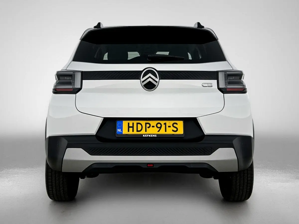 1.2 100pk Max | AppleCarplay/AndroidAuto | LED | Camera | Climate Control | Cruise Control | Privacy Glass | Navigatie | Isofix | Two-Tone | Parkeersensoren | DAB Radio |