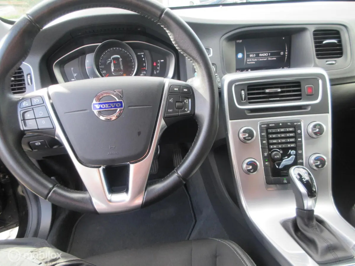 1.5 T2 Polar+ 103dkm! Automaat Cruise Trekhaak Navigatie Led Stoelverwarming