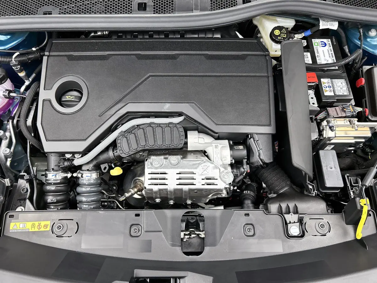 145pk 1.2 Hybrid GT Automaat | Climate Control | Navigatie | Elektrisch Verstelb. Bestuurdersstoel | 360 Camera | Adaptieve Cruise Control | Parkeersensoren Voor + Achter | Dodehoek Detectie