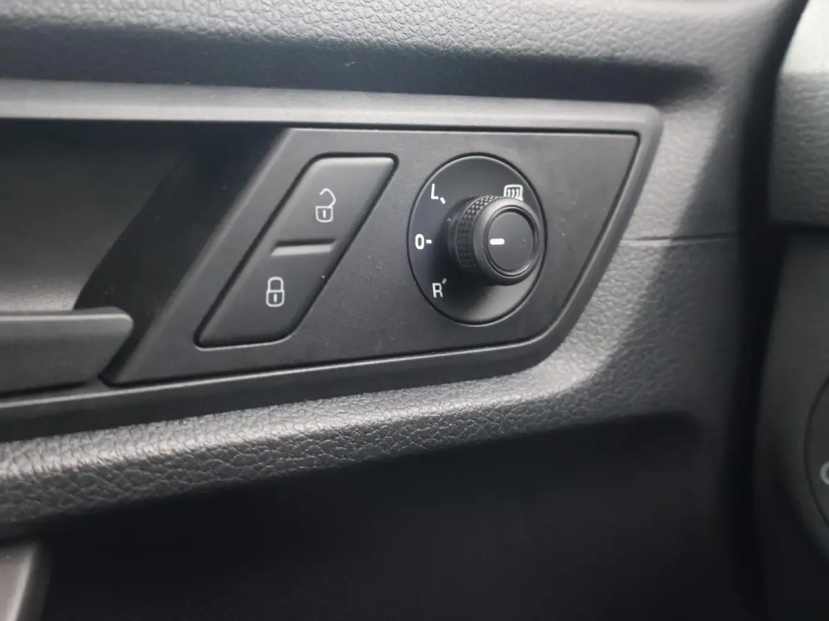 2.0 TDI *9.726 KM - UNIEK* ORIG. NL EURO 6 + APPLE CARPLAY | NAVIGATIE
