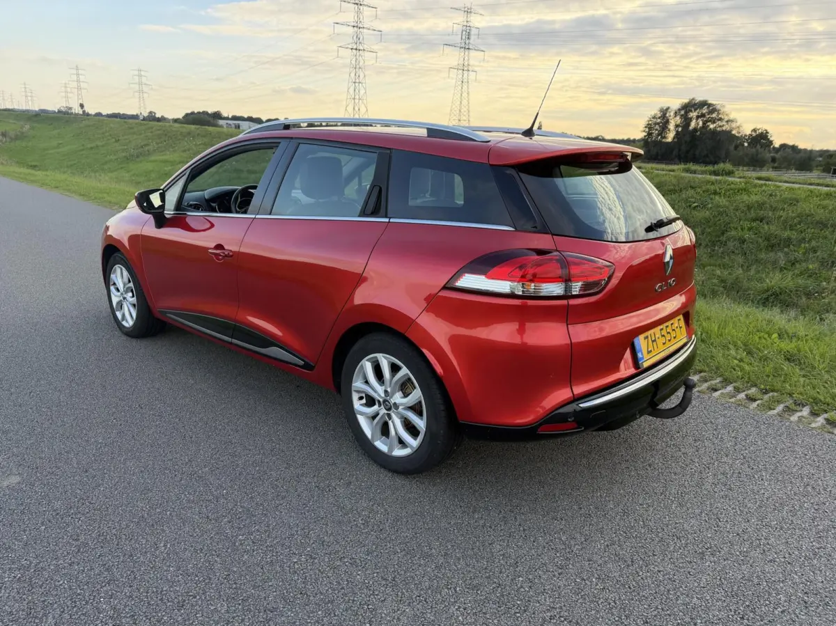 0.9 TCe Intens half leer trekhaak cruise nav