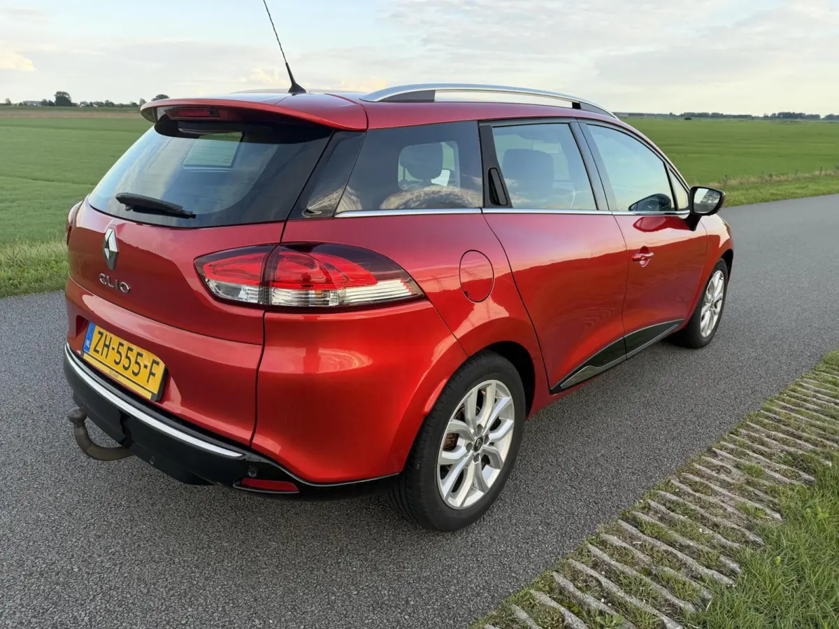 0.9 TCe Intens half leer trekhaak cruise nav