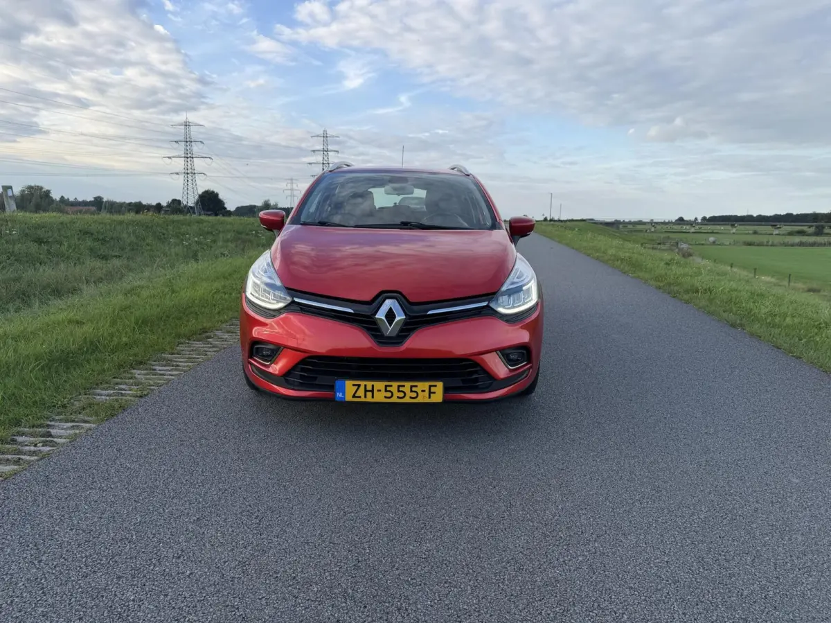 0.9 TCe Intens half leer trekhaak cruise nav