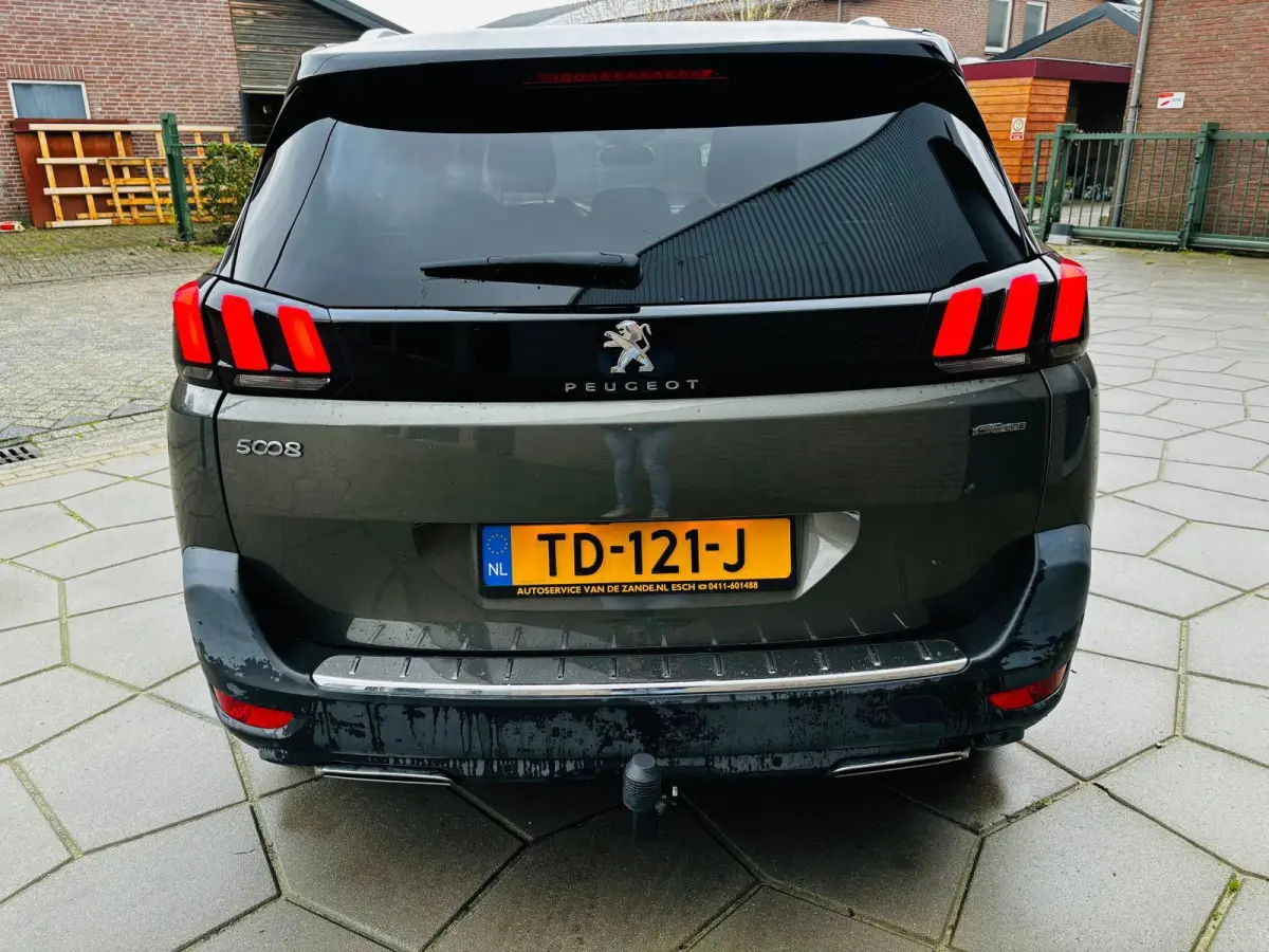 1.2 PureTech GT-Line | 7 Pers.trekh. |nieuwe motor van fabriek "0" km s en nieuwe koppeling|Grote wielen 19 inch