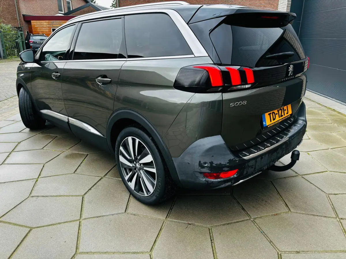 1.2 PureTech GT-Line | 7 Pers.trekh. |nieuwe motor van fabriek "0" km s en nieuwe koppeling|Grote wielen 19 inch